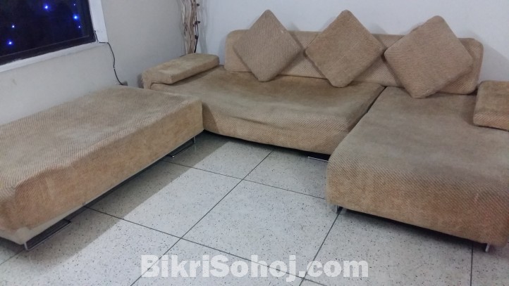 Sofa Set with devan